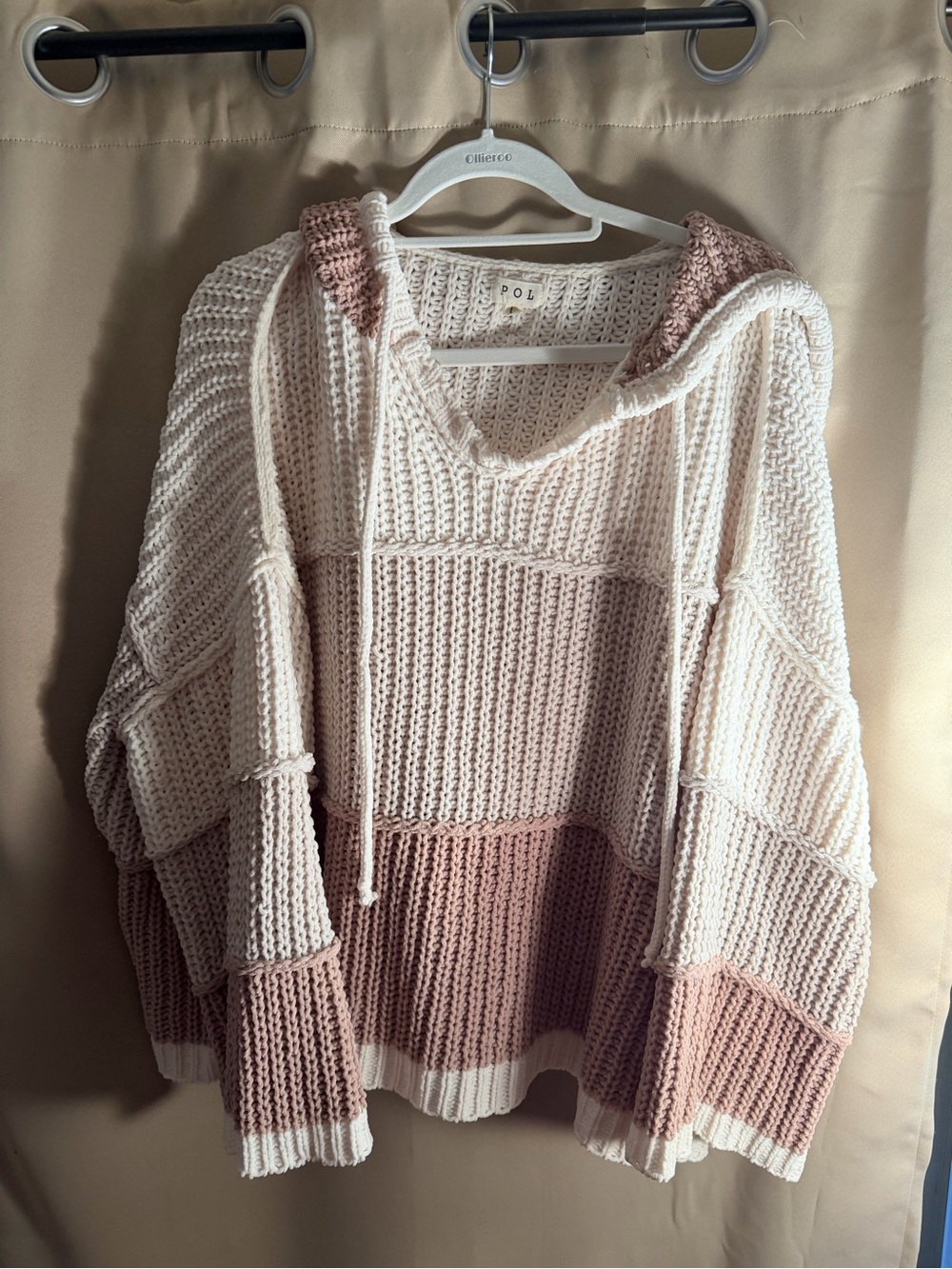 POL Colorblock Hooded Chunky Knit Sweater in Cream and Dusty Pink